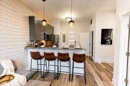 West End Executive Condo: Near Broadway + Vandy - Image 3