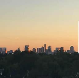 East Nash 3BR/3.5BA | Rooftop Fire Pit + Views - Image 3