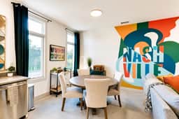 King Suite and Spacious Balcony Near Broadway - Image 5