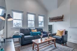 12 South Private Loft | Walk to Shops | Sleeps 4 - Image 2