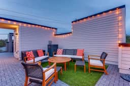 Edgehill 3BR/3.5BA | 3 Private Suites | Sleeps 8 - Image 2