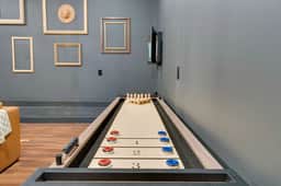 Rooftop + Game Room | 3BR | Mins to Broadway - Image 5