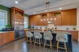 Rooftop + Game Room | 3BR | Mins to Broadway - Image 4