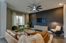 Rooftop + Game Room | 3BR | Mins to Broadway - Image 2