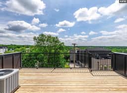 Nashville Retreat Modern Stay Near Downtown - Image 2