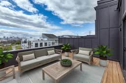 Colorful 3BR retreat near downtown - Image 5
