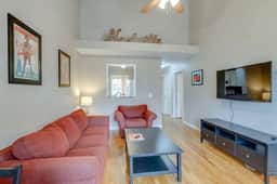 Mins to Broadway | 3BR + Big Backyard | Sleeps 8 - Image 2