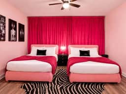 Pink Pony + Funky Nashville Combo | Sleeps 8 - Image 4
