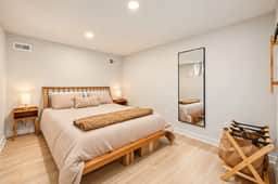 Pet-Friendly 4BR Near Vanderbilt & Centennial Park - Image 4