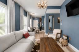 Chic+Cozy Nashville Duo | Sabrina & Cabin|Sleeps 8 - Image 4