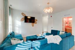 Nashville Double Take | 2 Stays | Sleeps 14 - Image 5