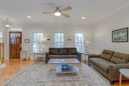 Mins to Broadway | 7BR, 2 Homes | Sleeps 18 - Image 3