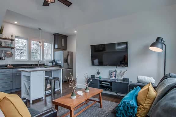 12 South Private Loft | Walk to Shops | Sleeps 4 - Image 1