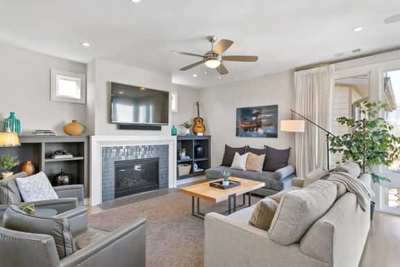 Steps to The Gulch: 4BR | 3.5BA | Rooftop Wet Bar - Image 1
