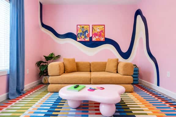 Colorful Nashville Escape Minutes from Broadway - Image 1