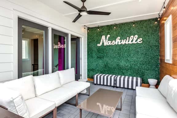 4BR/5BA Rooftop Bar | Sleeps 12 | 1 Mi to Nissan - Image 1