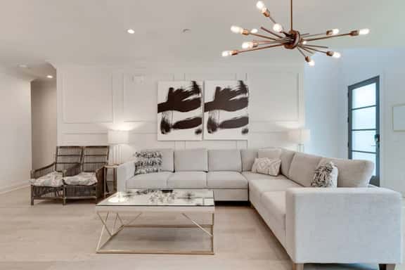 2 Generous Townhomes: Central Locale—Sleeps 24! - Image 1