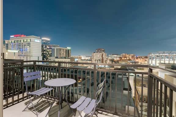 Skyline Balcony 1BR | Pool | Walk to Broadway - Image 1