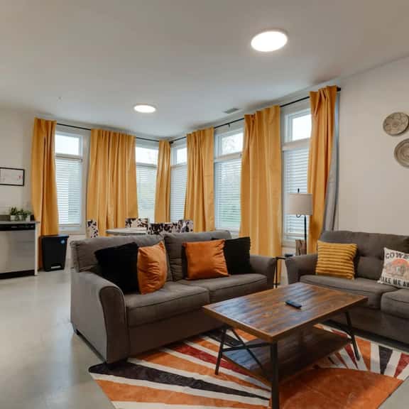 Spacious 2BR Nashville Retreat | Near The Gulch - Image 1