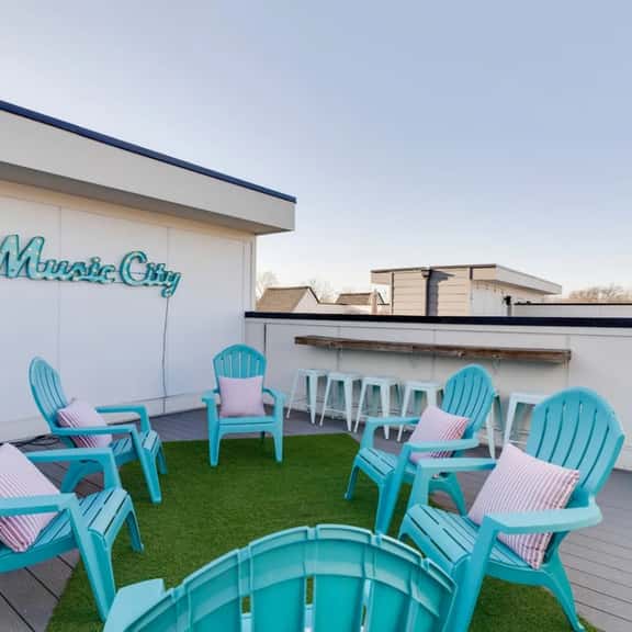 Music Valley Pad: Rooftop | 5 Min to Opry - Image 1
