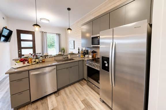 West End Executive Condo: Near Broadway + Vandy - Image 5