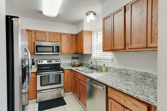 Prime Location W/ Balcony • Near Broadway/Top Golf - Image 5