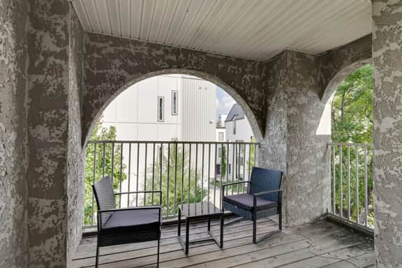 Prime Location W/ Balcony • Near Broadway/Top Golf - Image 4