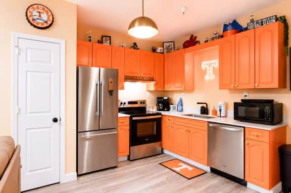 Game Day Getaway | Vols-Themed Stay Near Vanderbilt - Image 5