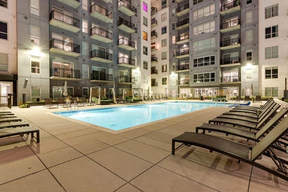 SoBro Penthouse | 2 Kings | Pool + Skyline - Image 5