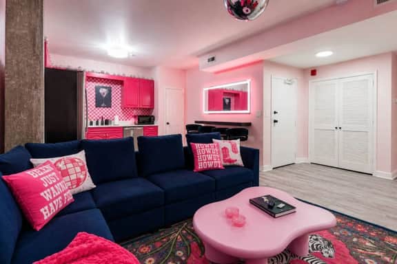 Pink Pony + Funky Nashville Combo | Sleeps 8 - Image 3