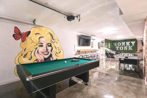 Honky Tonk Hideaway with Rooftop Deck & Game Room! - Image 2