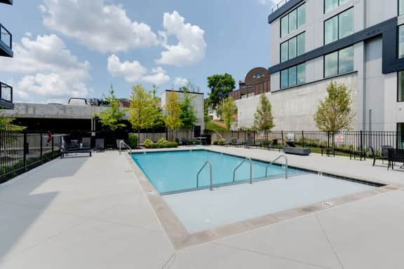 West End 2BR/2BA | Walk to Vandy | Pool + Garage - Image 2