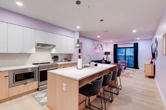 Skyline Views + Karaoke | Pool | Sleeps 6 - Image 4