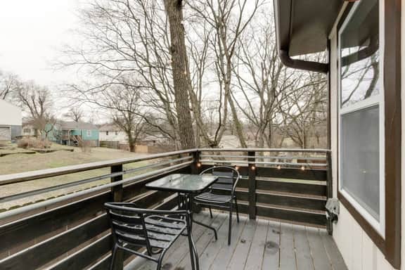 King Bed & Parking: Heart of East Nashville - Image 5